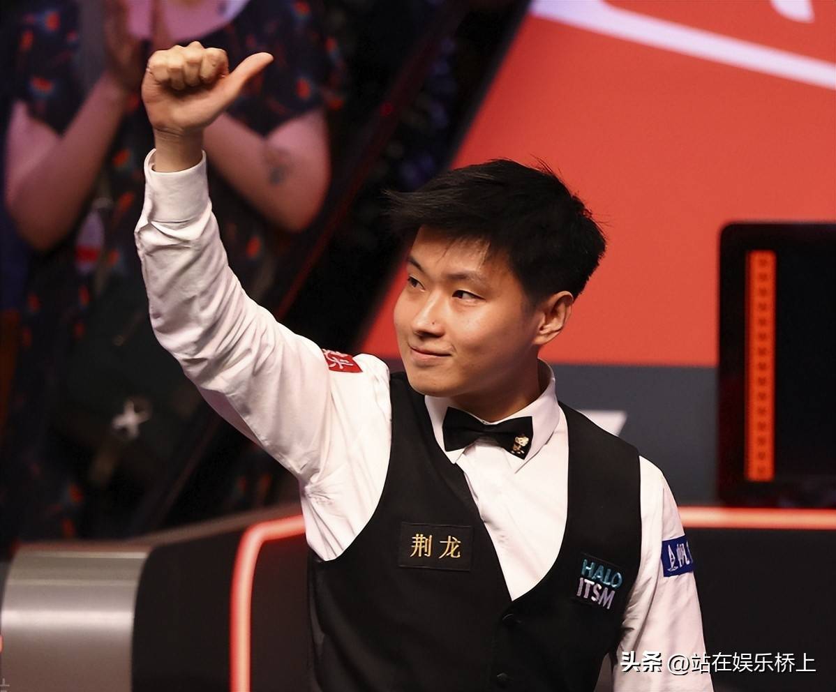 跌宕起伏的 跌宕起伏的