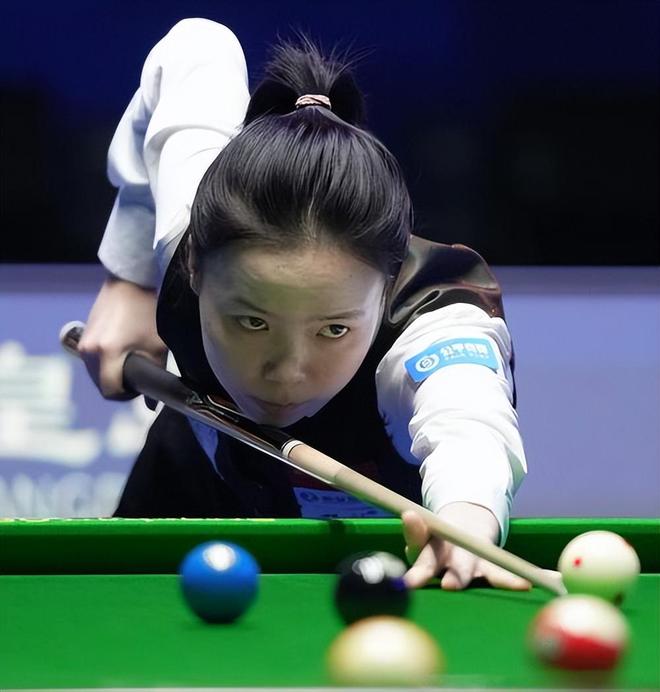 洲足坛的高 洲足坛的高