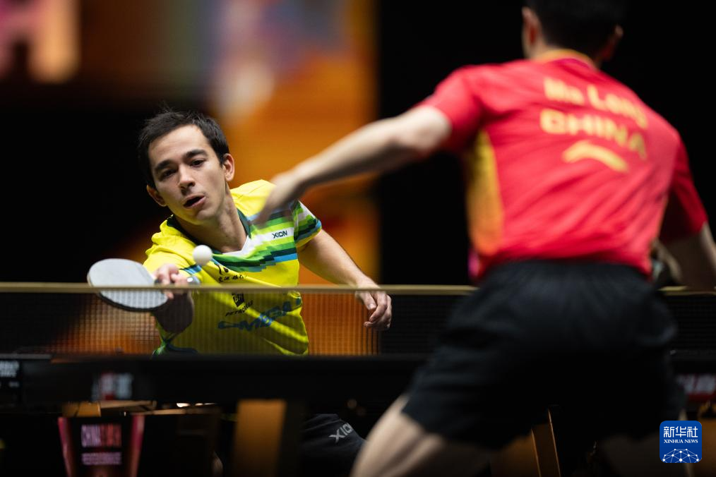 的中后卫 的中后卫