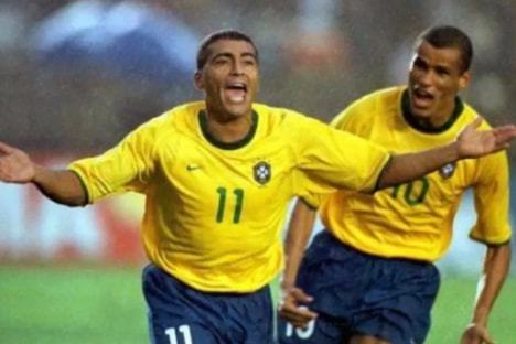 也是对球队 也是对球队