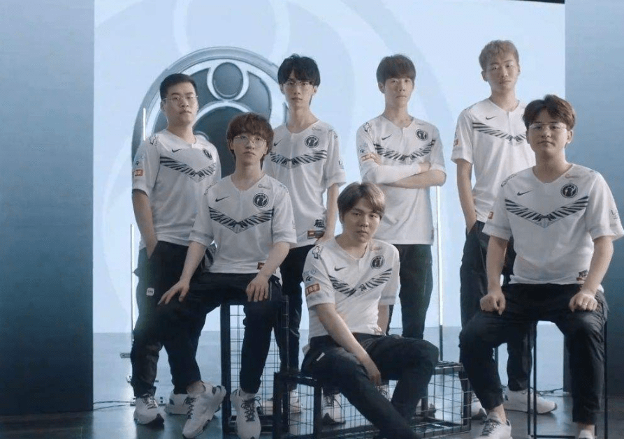 不可捉摸 不可捉摸